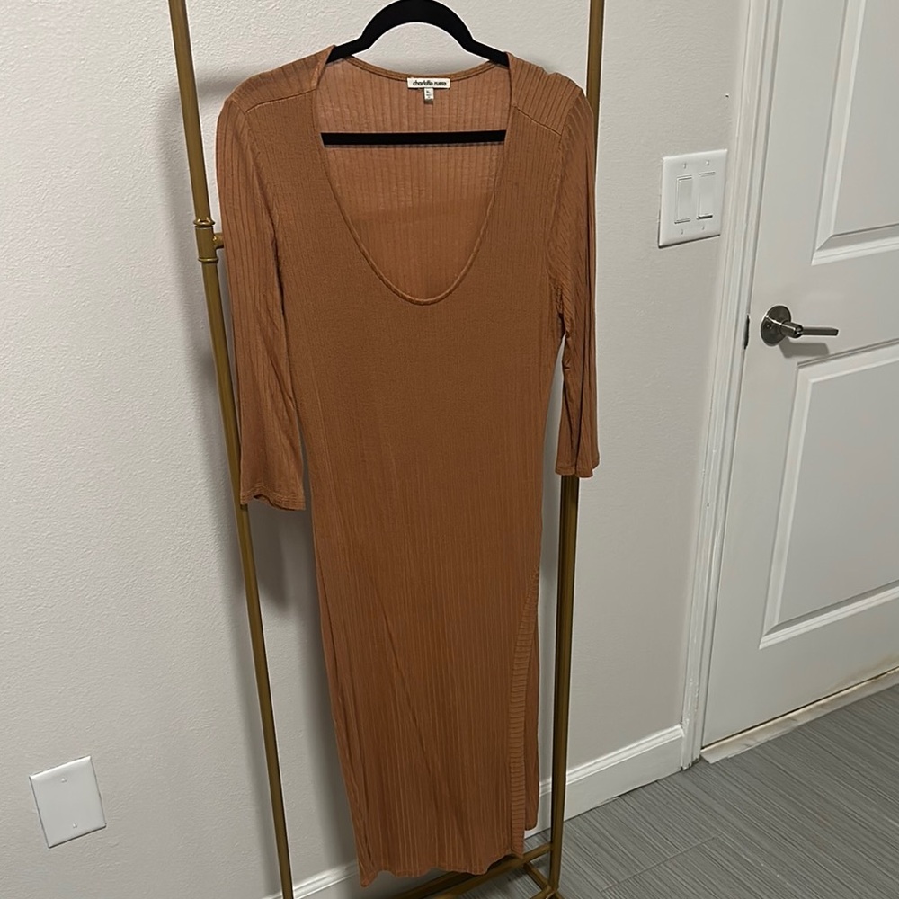 Elegant Tan Ribbed Dress